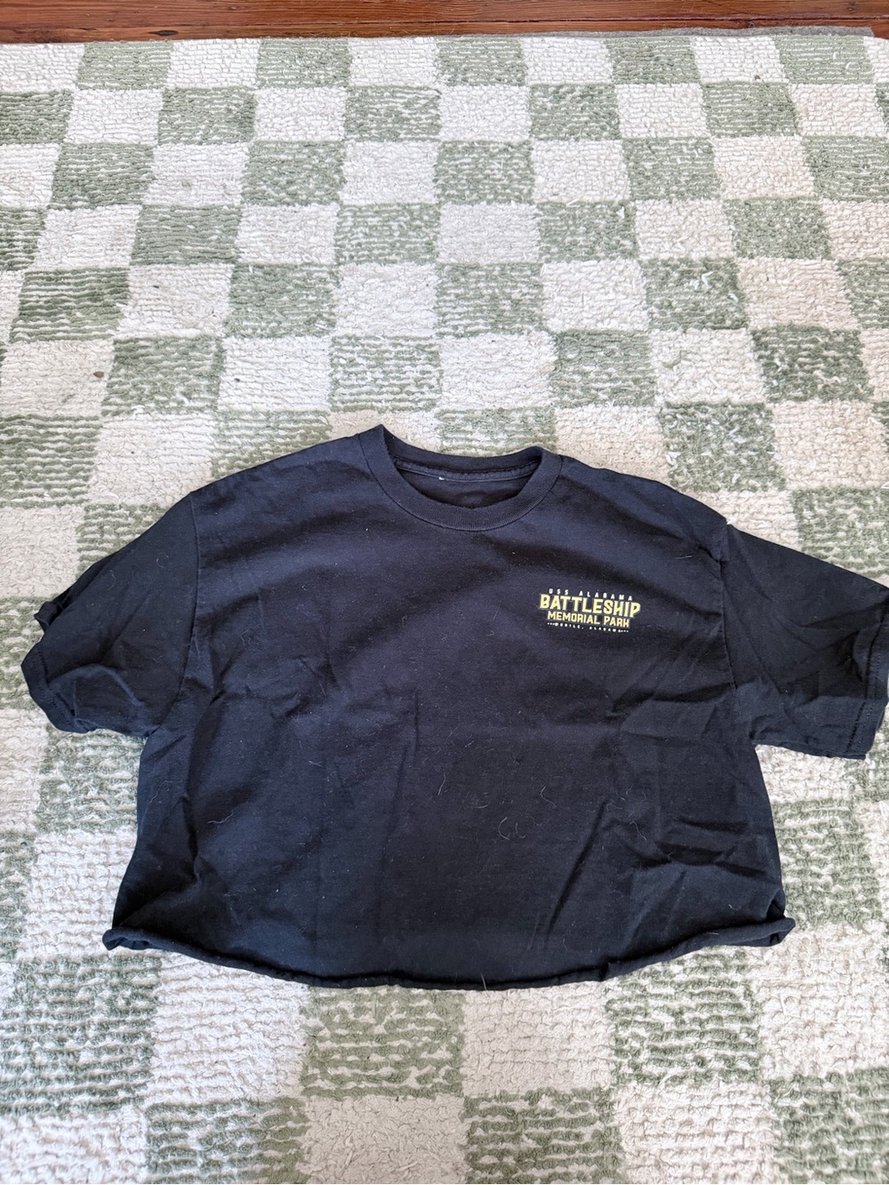 uss alabama graphic cropped tee